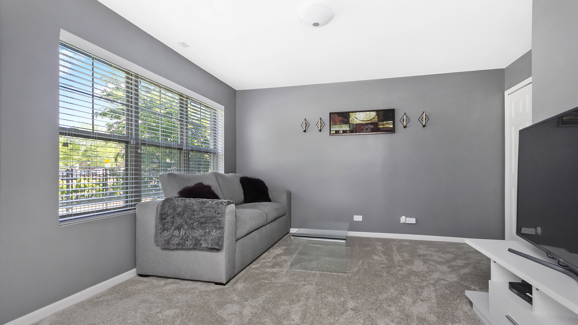4537 West Irving Park Road Chicago, IL 60641 - Photo 2 of 23 Gallery Image 2