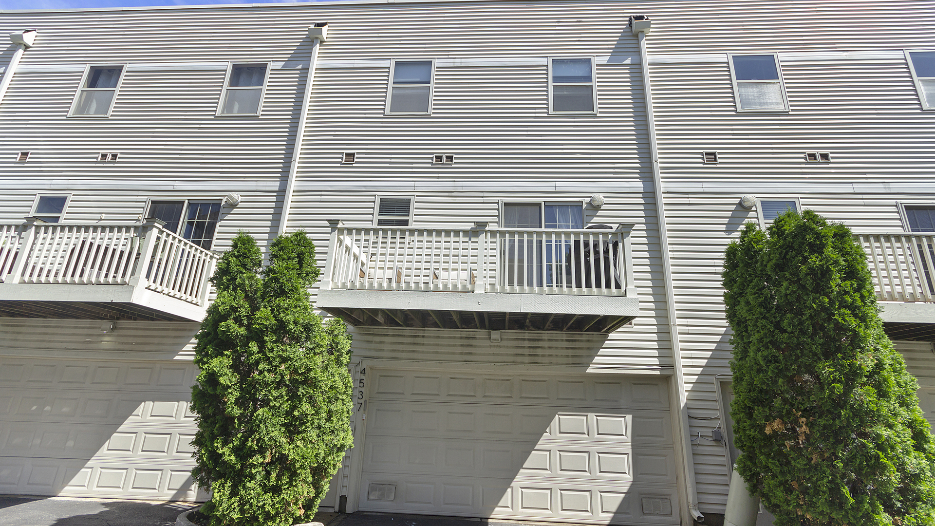 4537 West Irving Park Road Chicago, IL 60641 - Photo 20 of 23 Gallery Image 20