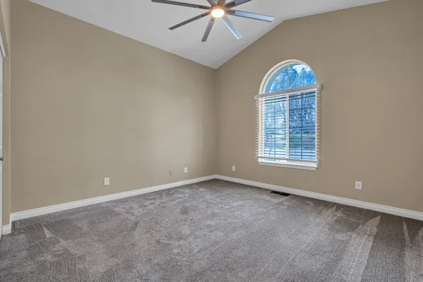 $695,000 | 3857 Eagle Parkway, Redding, CA 96001