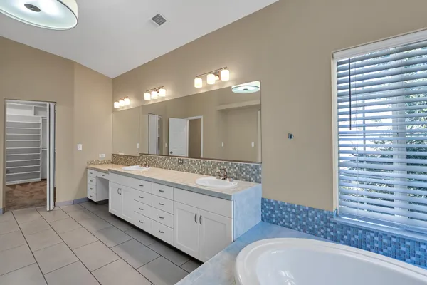 $649,000 | 3857 Eagle Parkway, Redding, CA 96001