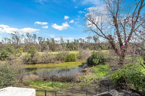 $649,000 | 3857 Eagle Parkway, Redding, CA 96001
