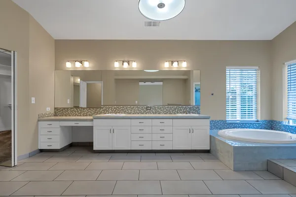 $695,000 | 3857 Eagle Parkway, Redding, CA 96001