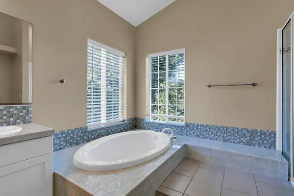 $695,000 | 3857 Eagle Parkway, Redding, CA 96001