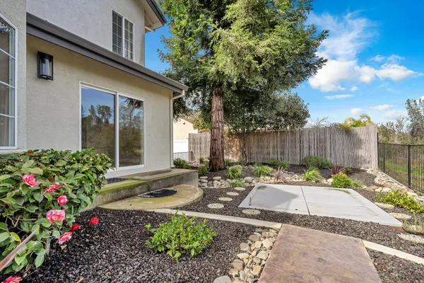 $695,000 | 3857 Eagle Parkway, Redding, CA 96001