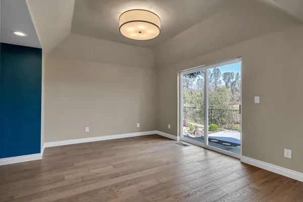 $649,000 | 3857 Eagle Parkway, Redding, CA 96001