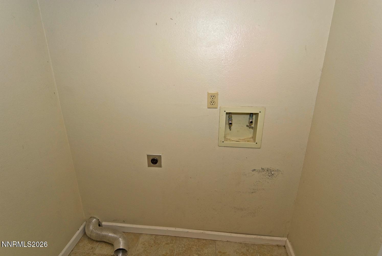 3185 Corey Drive Reno, NV 89509 - Photo 31 of 46 061-023-Laundry Room-1494x1000