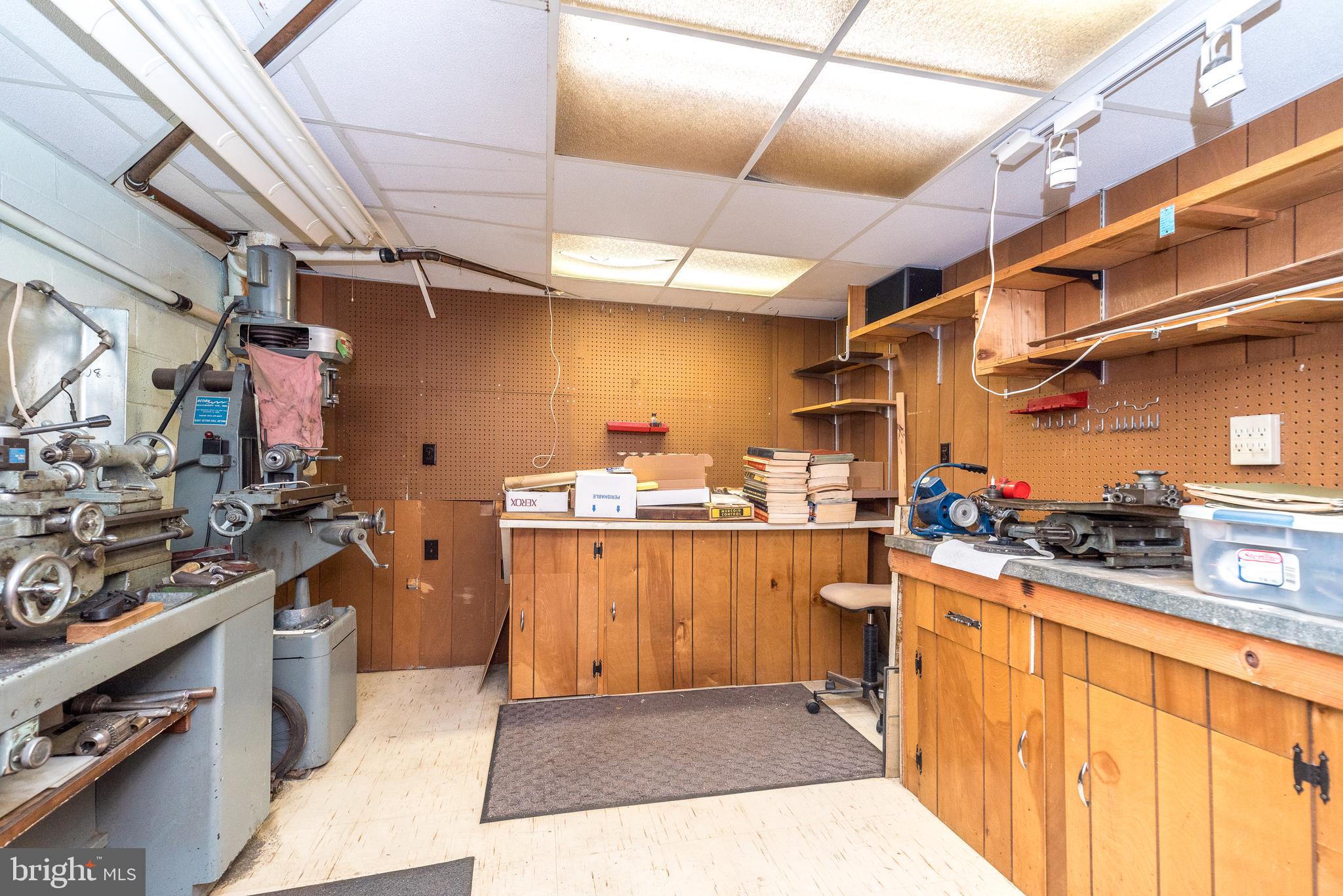 29 West Creamery Road Quakertown, PA 18951 - Photo 39 of 56 Work Shop