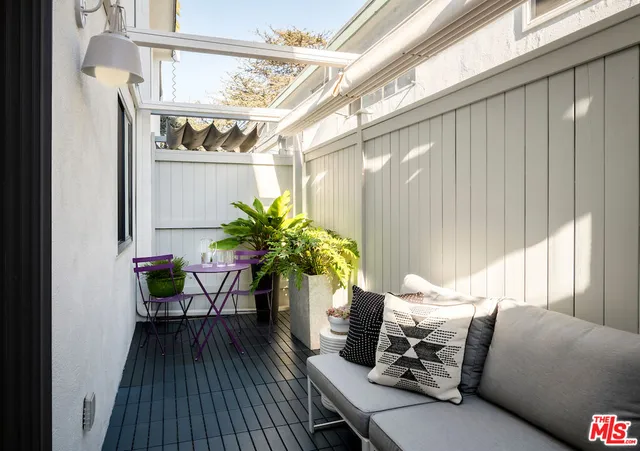 $1,849,000 | 1128 15th Street, Unit 3, Santa Monica, CA 90403