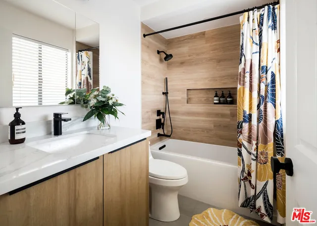 $1,849,000 | 1128 15th Street, Unit 3, Santa Monica, CA 90403