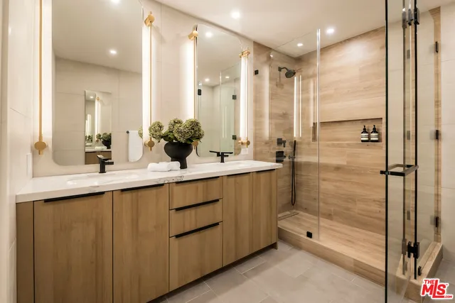 $1,849,000 | 1128 15th Street, Unit 3, Santa Monica, CA 90403