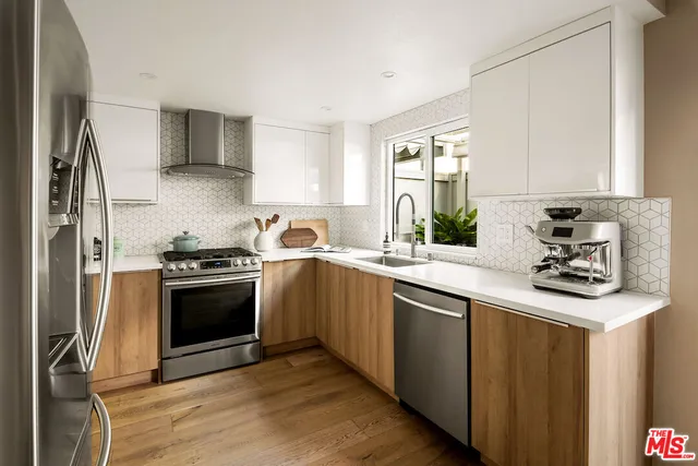 $1,849,000 | 1128 15th Street, Unit 3, Santa Monica, CA 90403