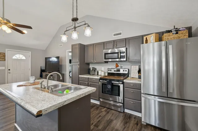 $244,900 | 6 Badger Lane, Carthage, TN 37030