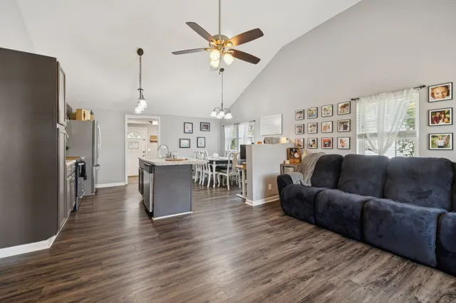 $244,900 | 6 Badger Lane, Carthage, TN 37030