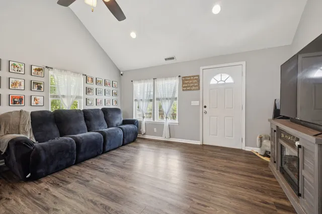 $244,900 | 6 Badger Lane, Carthage, TN 37030