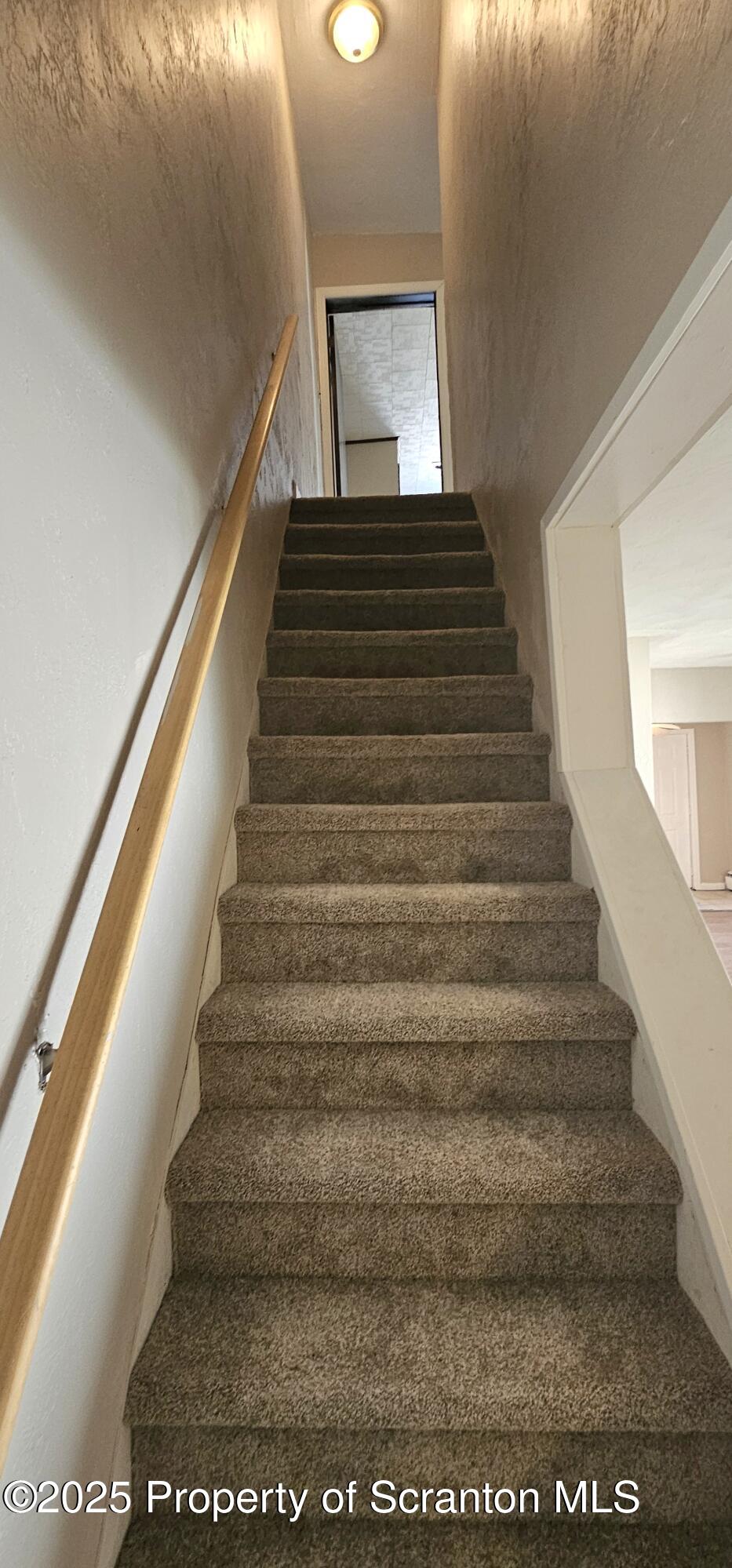 450 North Main Street Taylor, PA 18517 - Photo 7 of 15 a view of entryway