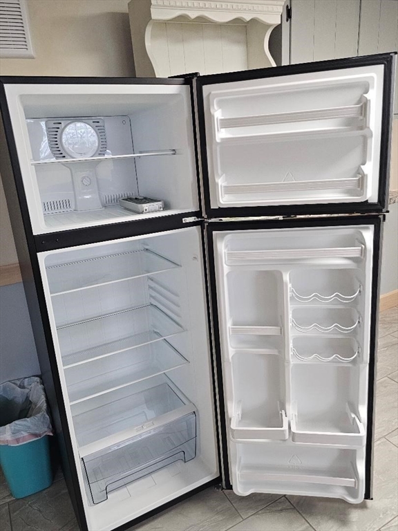 457 Locust Street, Unit 1L Fall River, MA 02720 - Photo 5 of 16