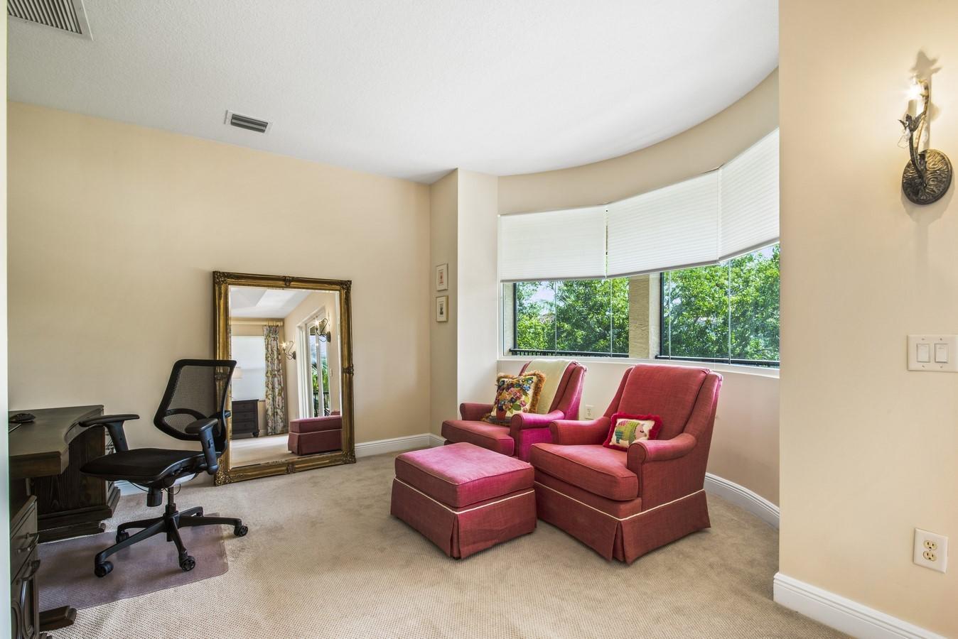 10782 Sunset Ridge Circle Boynton Beach, FL 33473 - Photo 33 of 95 Sitting Area