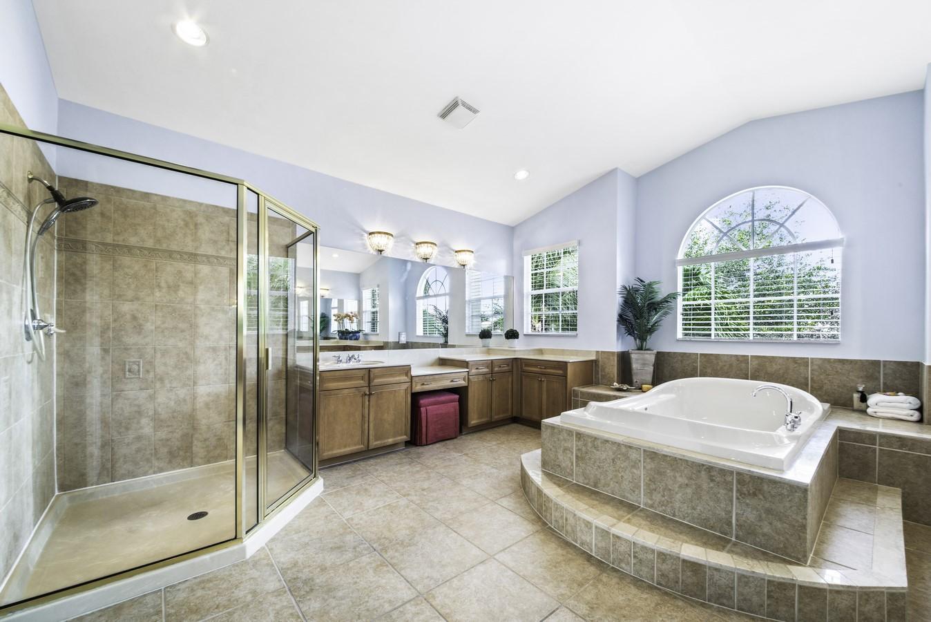 10782 Sunset Ridge Circle Boynton Beach, FL 33473 - Photo 38 of 95 Walk-in Shower