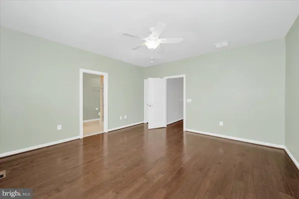 $3,150 | 23517 Public House Road, Unit H, Clarksburg, MD 20871