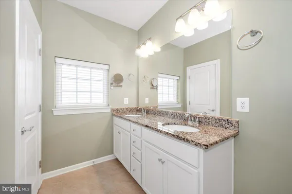 $3,150 | 23517 Public House Road, Unit H, Clarksburg, MD 20871