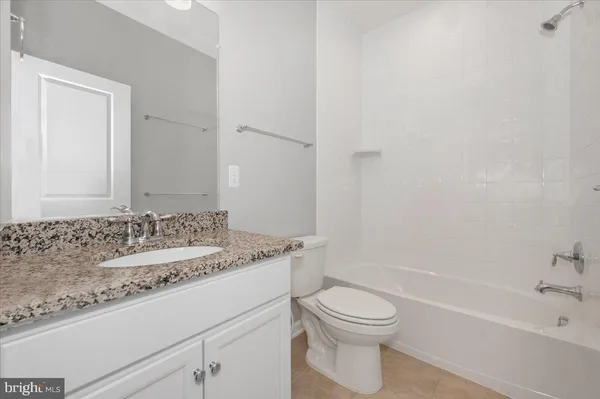 $3,150 | 23517 Public House Road, Unit H, Clarksburg, MD 20871