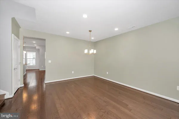 $3,150 | 23517 Public House Road, Unit H, Clarksburg, MD 20871