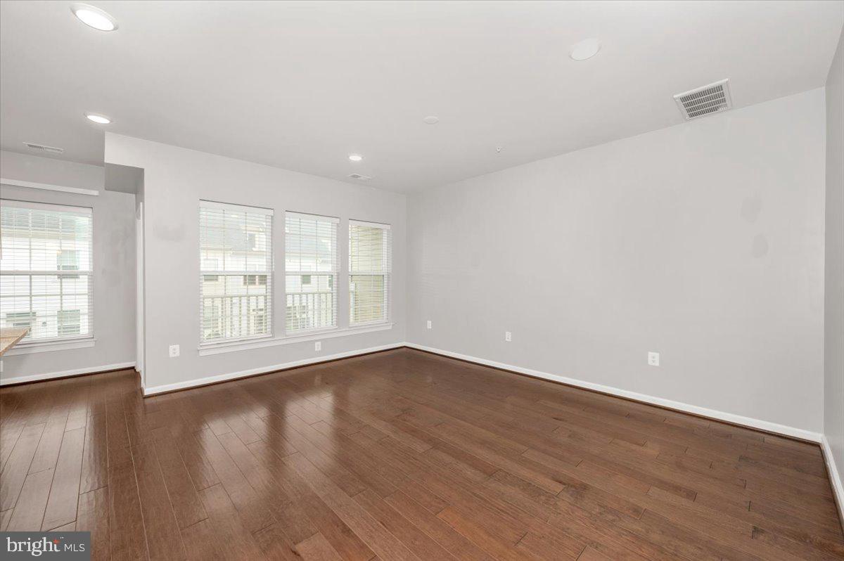 23517 Public House Road, Unit H Clarksburg, MD 20871 - Photo 9 of 35