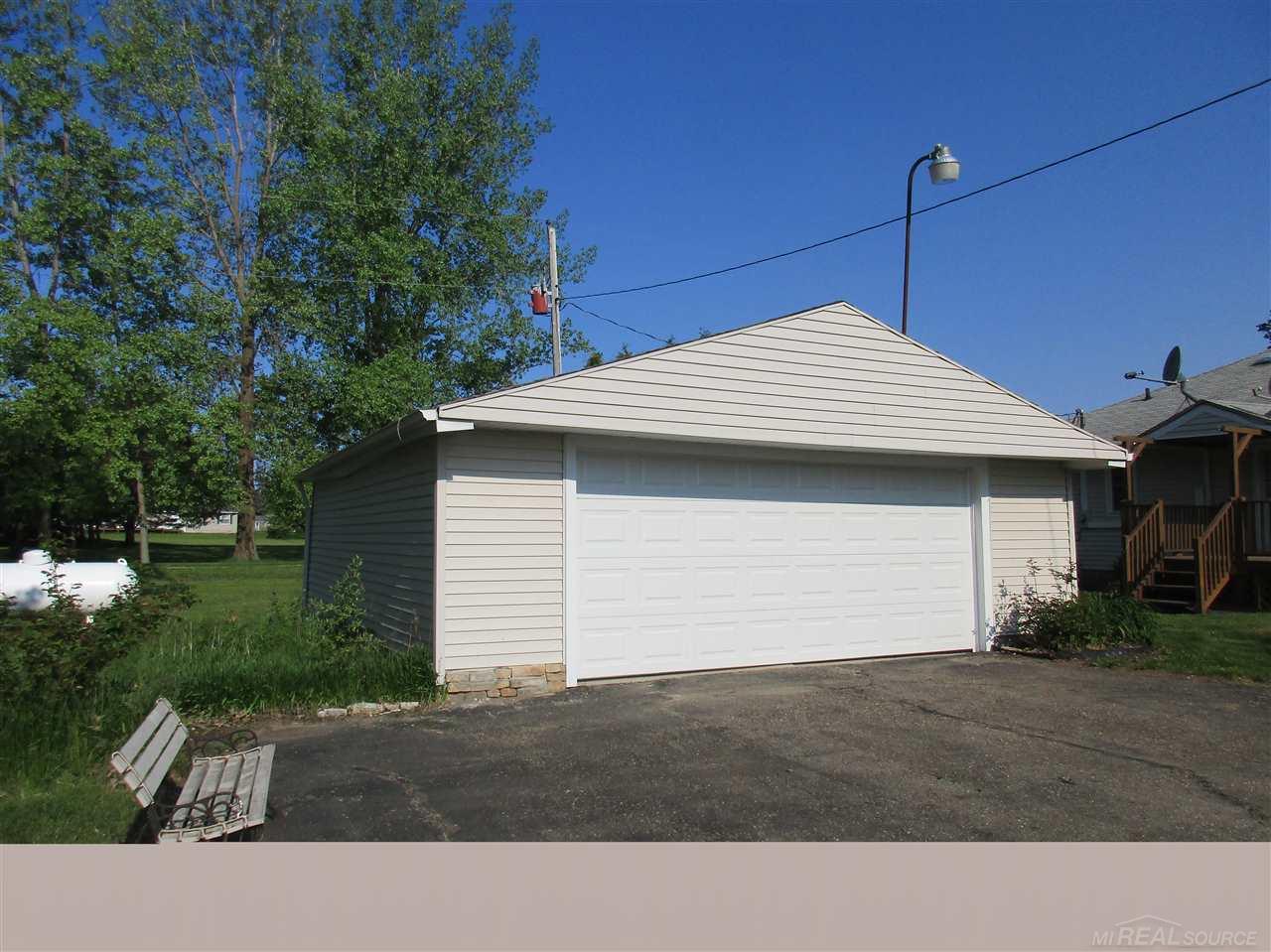 5910 Mills Road Deckerville, MI 48427 - Photo 3 of 18