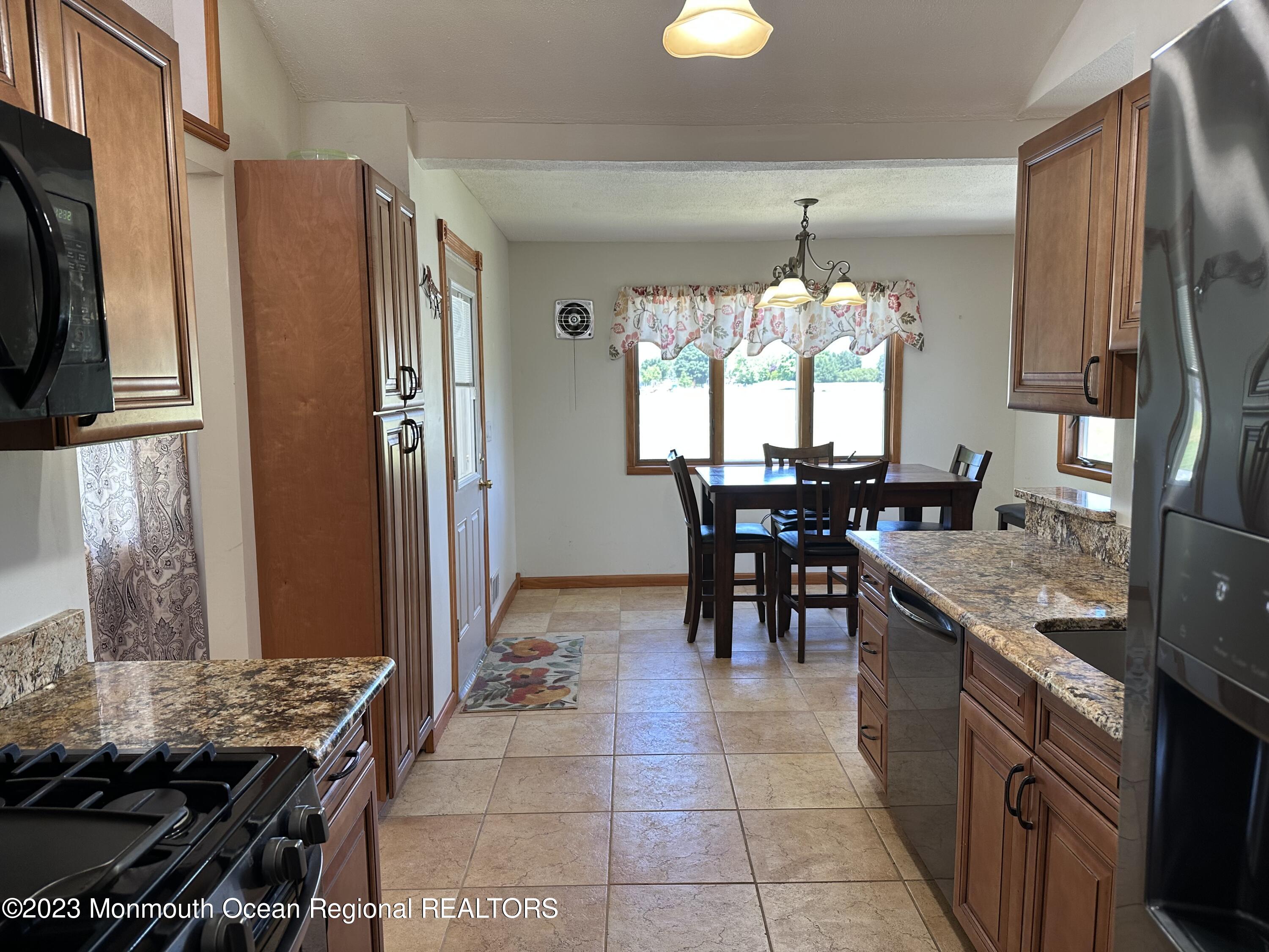 283 Edgemoor Road Belford, NJ 07718 - Photo 11 of 32 Expanded kitchen
