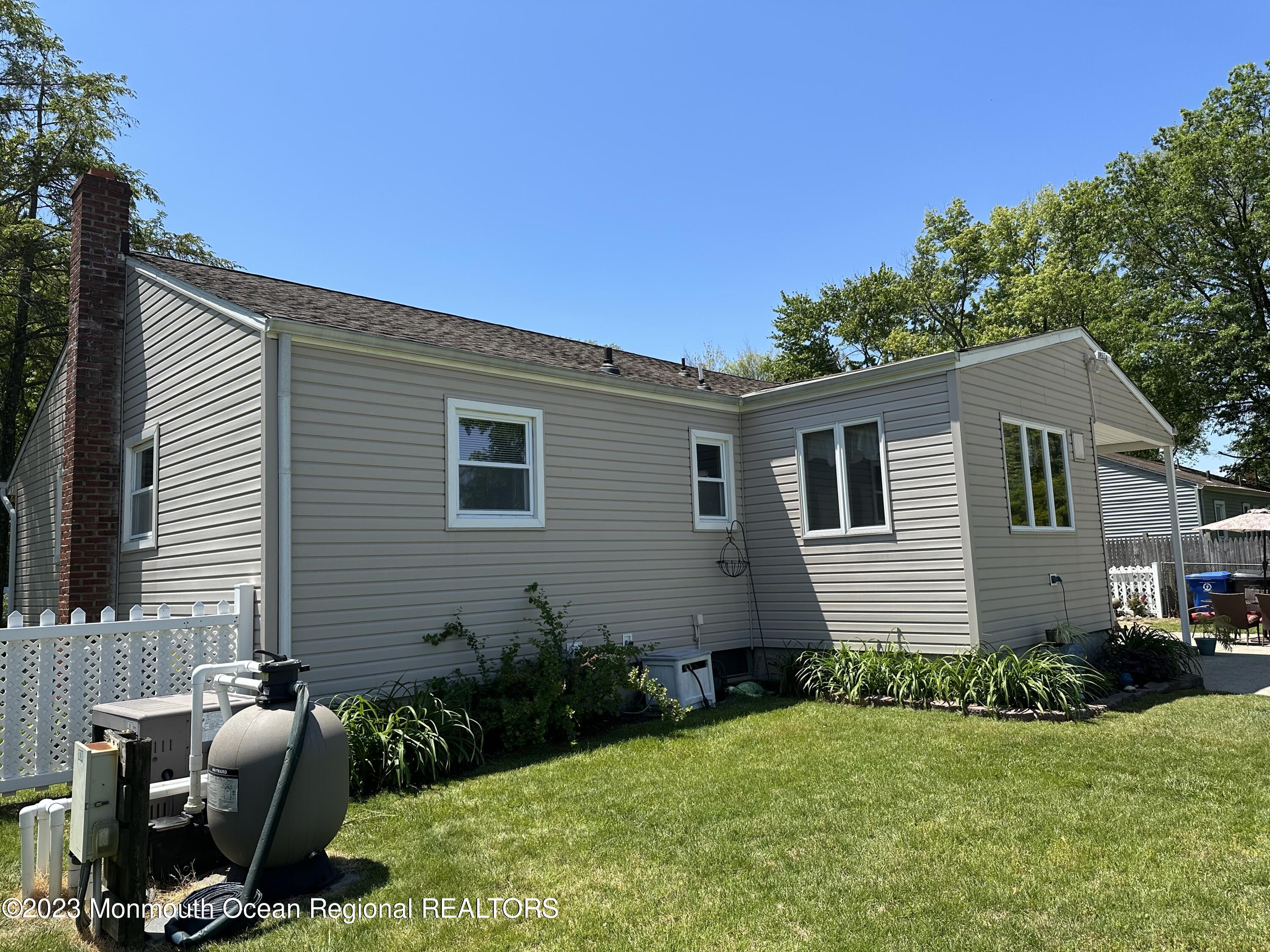 283 Edgemoor Road Belford, NJ 07718 - Photo 21 of 32 Back of home