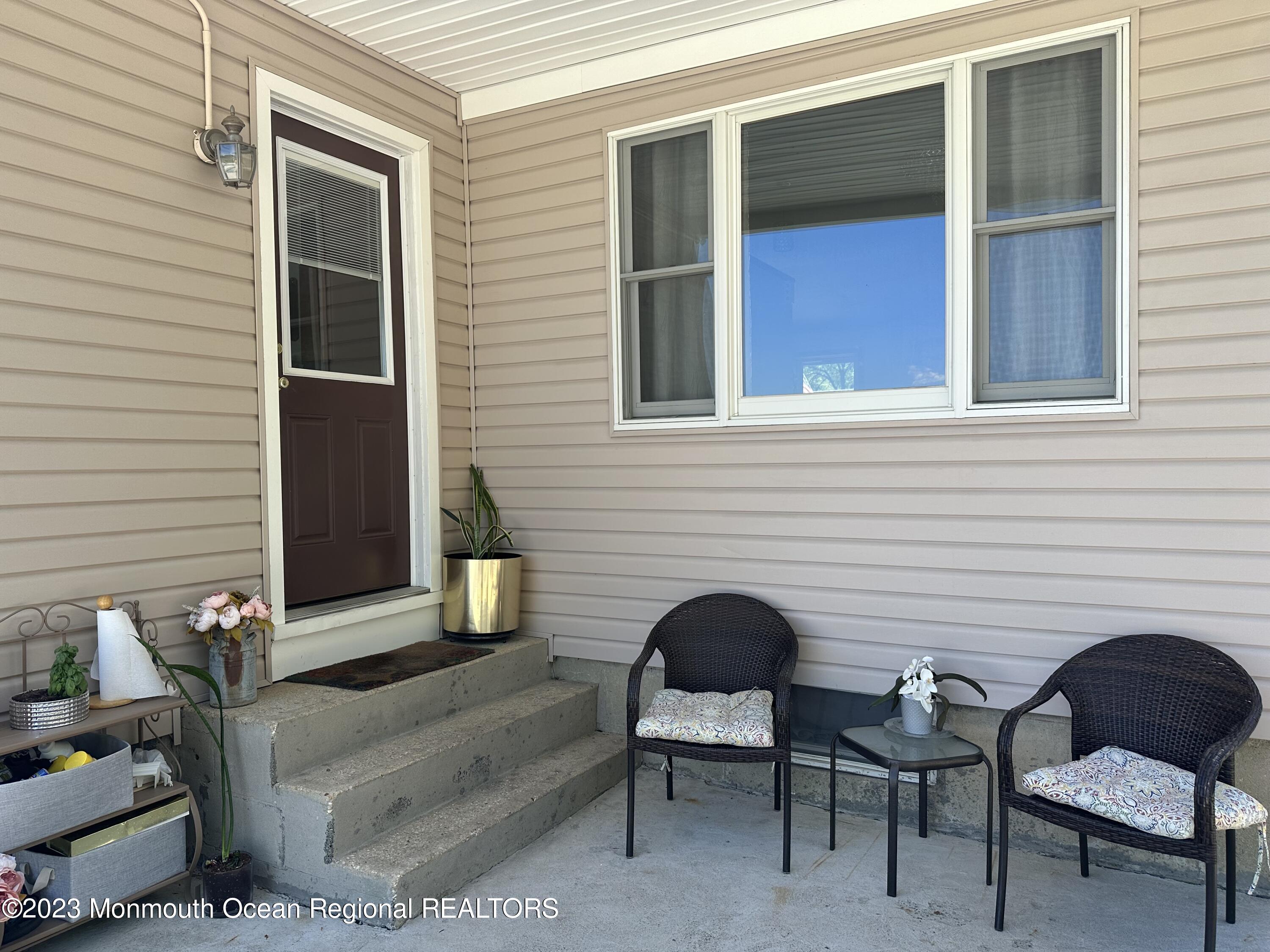 283 Edgemoor Road Belford, NJ 07718 - Photo 29 of 32 Back door