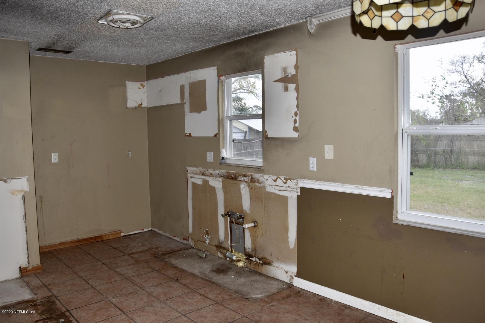 8382 Walden Road Jacksonville, FL 32244 - Photo 6 of 14 No Kitchen