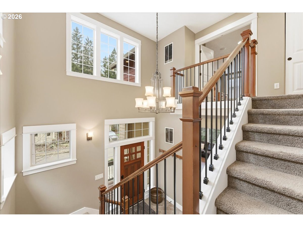 35810 Chinook Street Sandy, OR 97055 - Photo 13 of 47
