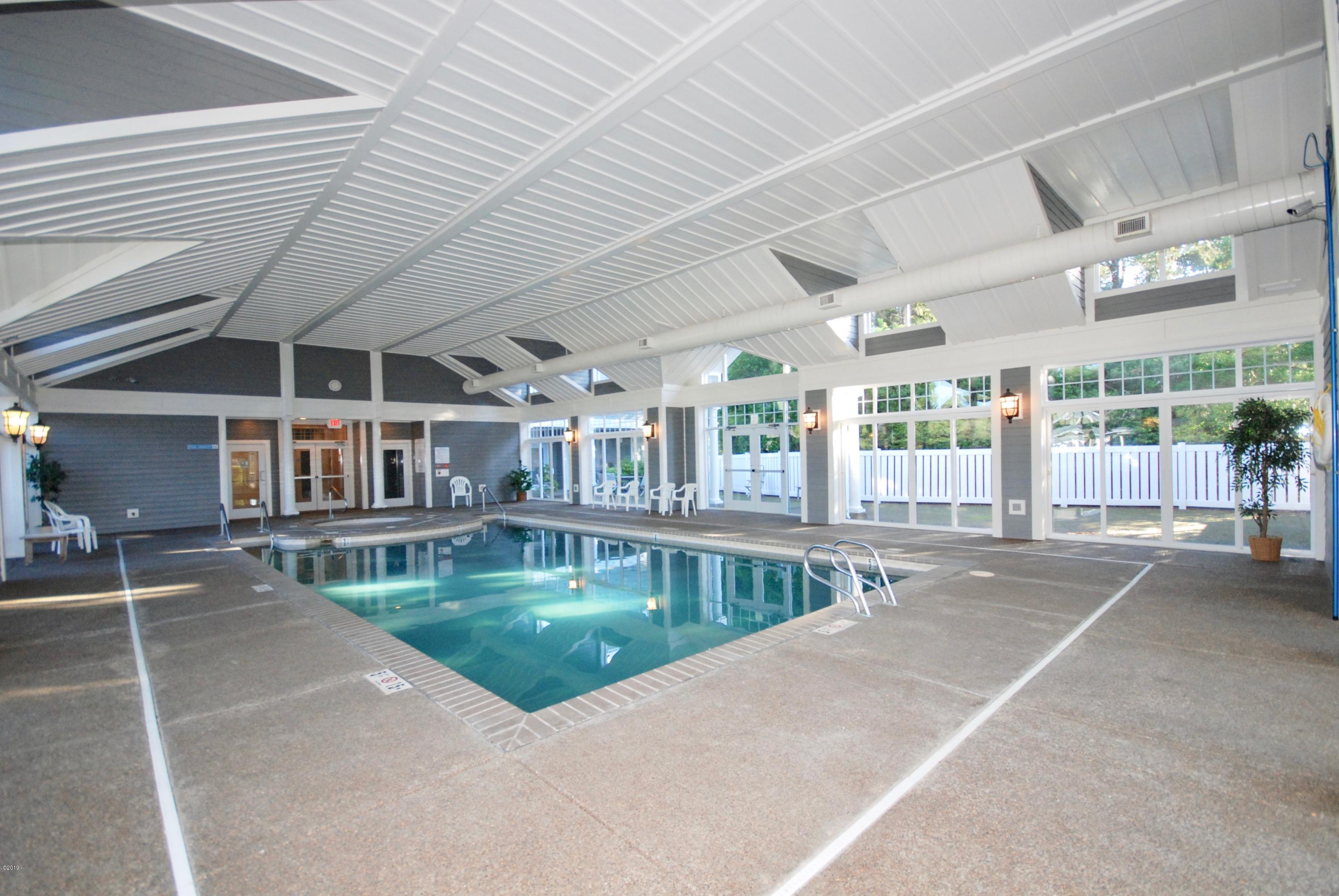 320 Southwest 58th Street Newport, OR 97365 - Photo 12 of 29 Swimming Pool