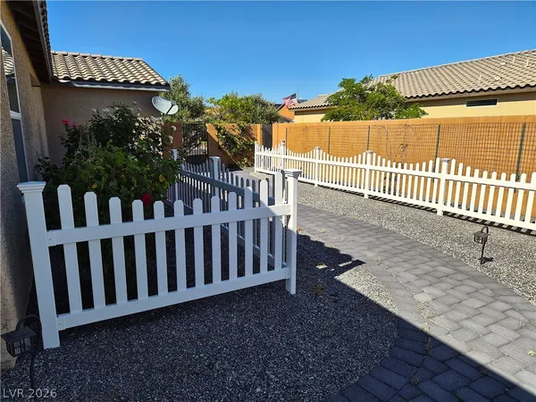 $1,995 | 3807 Sedgwick Avenue, Pahrump, NV 89061