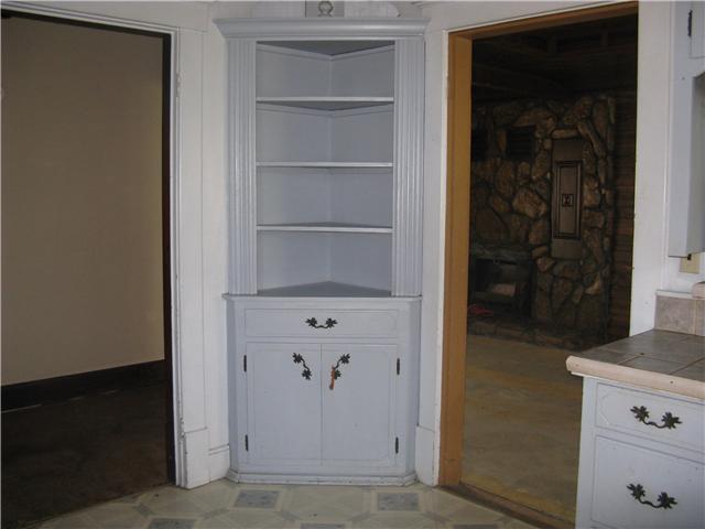 10537 Viola Road Morrison, TN 37357 - Photo 9 of 20 The kitchen features a built-in corner china cabinet