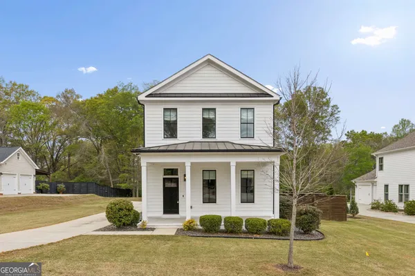 $3,800 | 98 Middle Street, Senoia, GA 30276