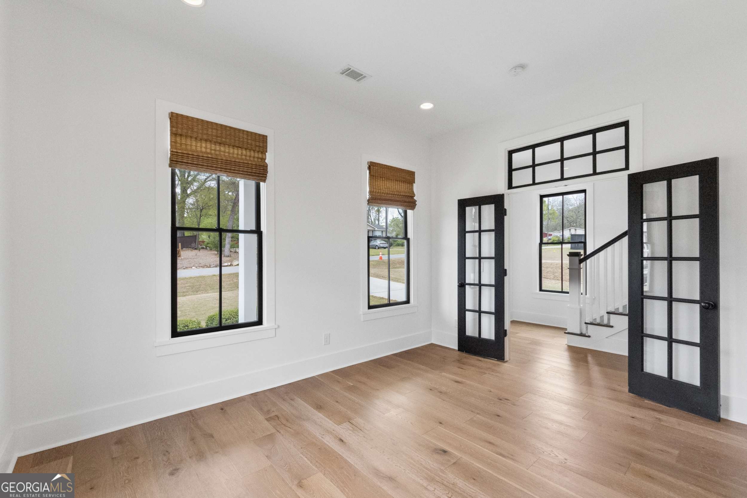 98 Middle Street Senoia, GA 30276 - Photo 5 of 10