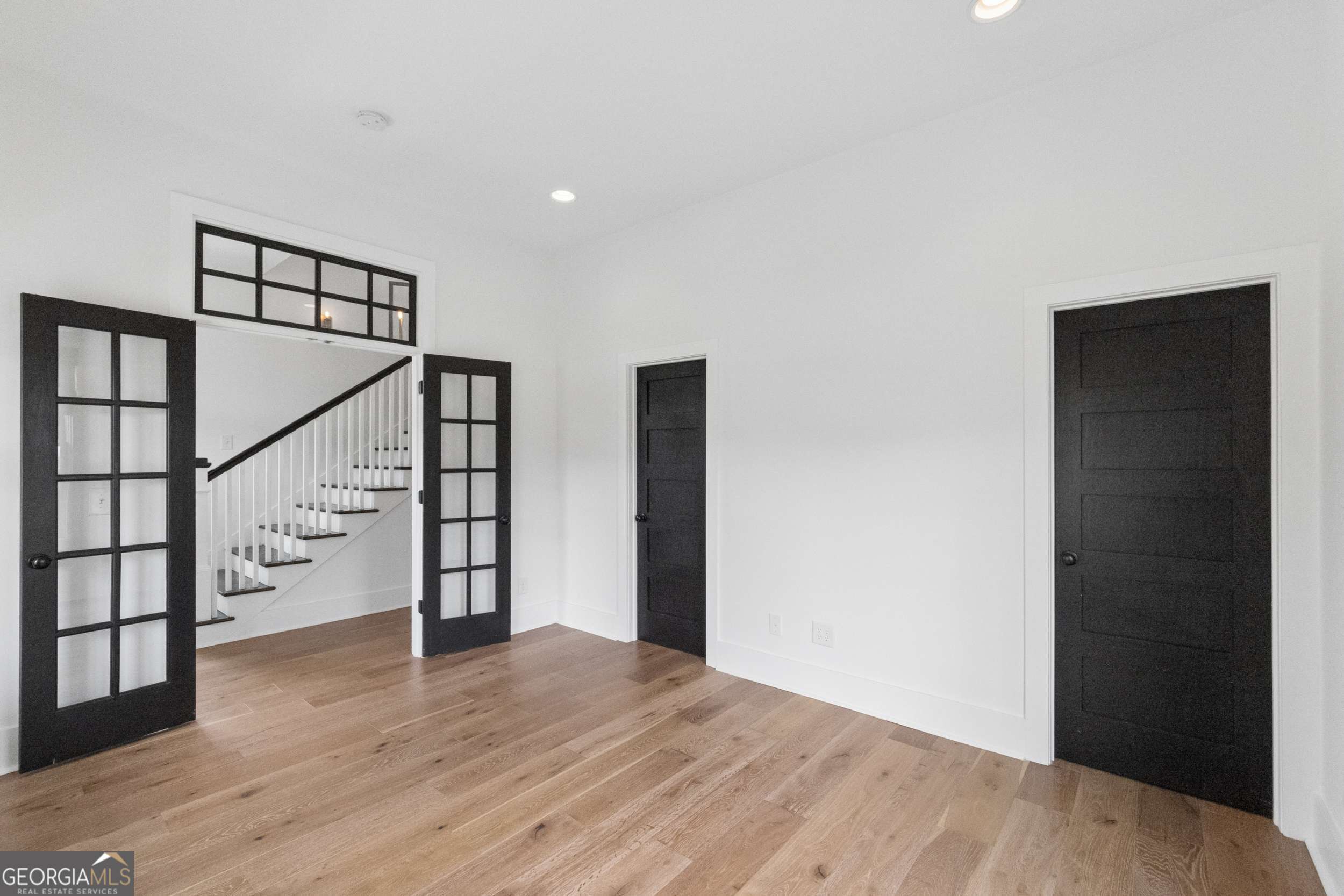 98 Middle Street Senoia, GA 30276 - Photo 7 of 10