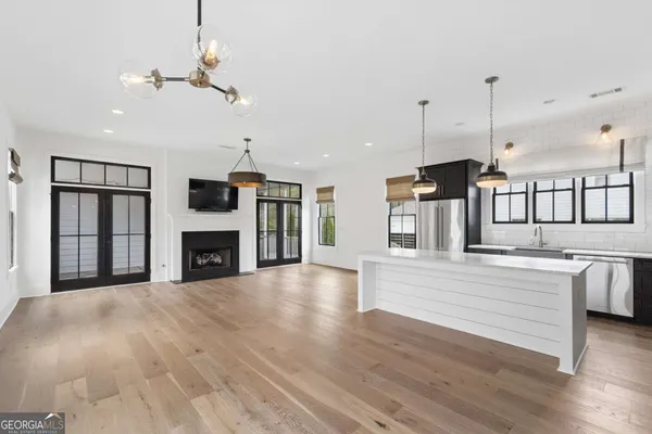 $3,800 | 98 Middle Street, Senoia, GA 30276