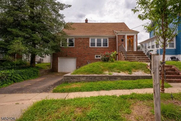 $469,000 | 518 Thompson Avenue, Roselle, NJ 07203