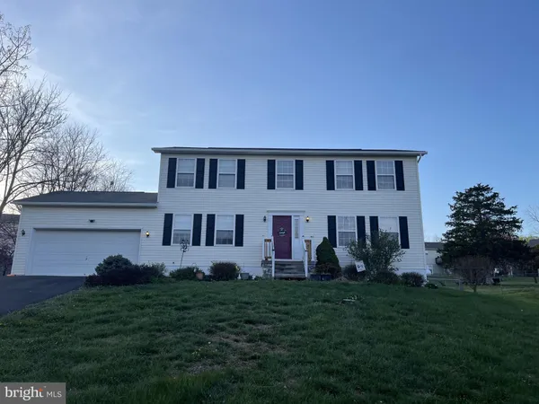 $439,900 | 245 Baer Oak Drive, Maurertown, VA 22644