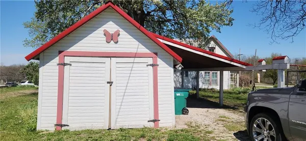 $239,500 | 6 Simms Street, Louisburg, KS 66053