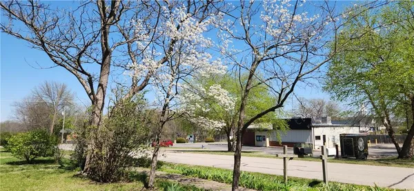 $239,500 | 6 Simms Street, Louisburg, KS 66053