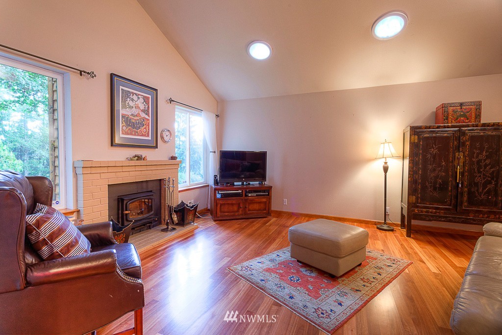3966 Northeast Rova Road Poulsbo, WA 98370 - Photo 8 of 22 Gallery Image 8