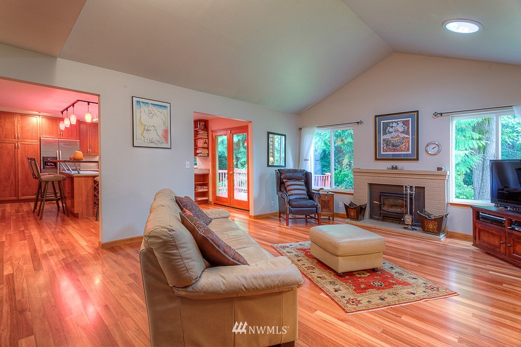 3966 Northeast Rova Road Poulsbo, WA 98370 - Photo 9 of 22 Gallery Image 9