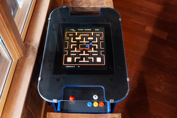 $849,000 | 40 Adelaide Trail, Blue Ridge, GA 30513