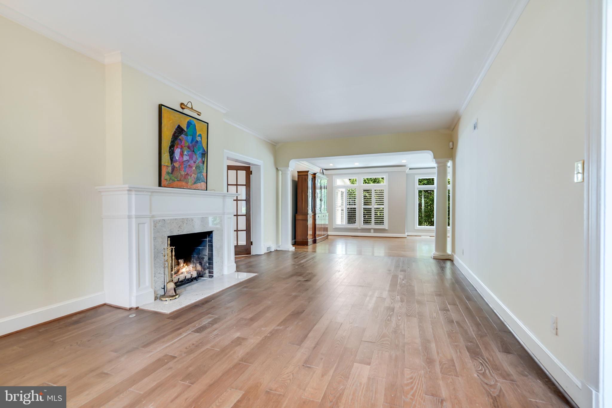 1607 South Arlington Ridge Road Arlington, VA 22202 - Photo 6 of 80 Formal Living Room
