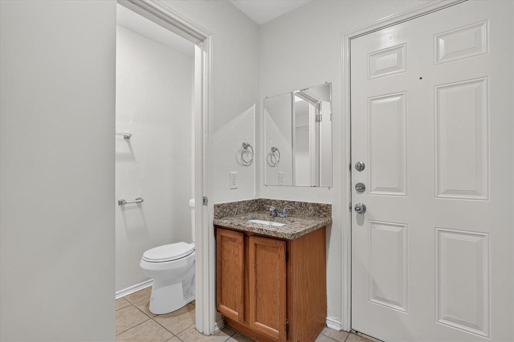 210 Rolston Road, Unit 2 Irving, TX 75060 - Photo 10 of 16 Gallery Image 10