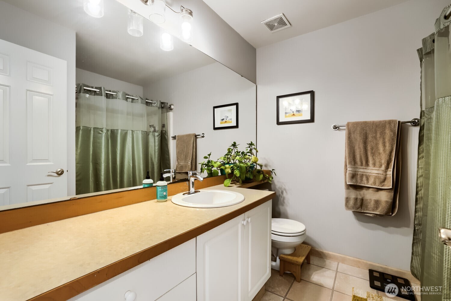 11913 Northeast 163rd Place, Unit 192 Bothell, WA 98011 - Photo 21 of 33